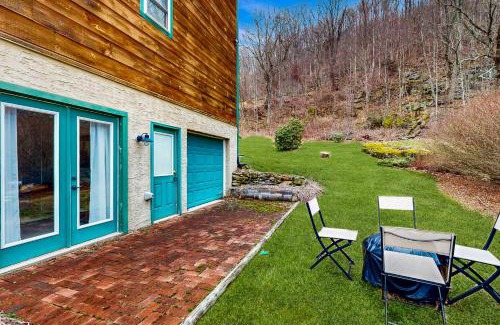 Waynesville House | Up on Tanner Trail