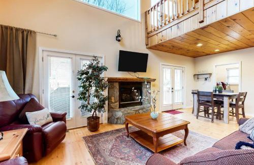 Waynesville House | Up on Tanner Trail