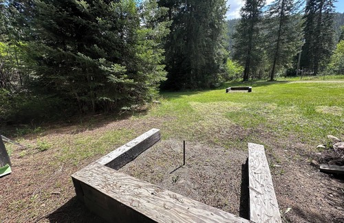 Kellogg RV Rental | Up River Getaway. Complete 30/50 RV Site. Hike, Fish, Float, Relax!