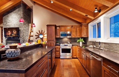 Deer Valley House | Up to 25% Off! Luxury Condo w/Hot Tub, A/C, BBQ, Free DV Skier Shuttle