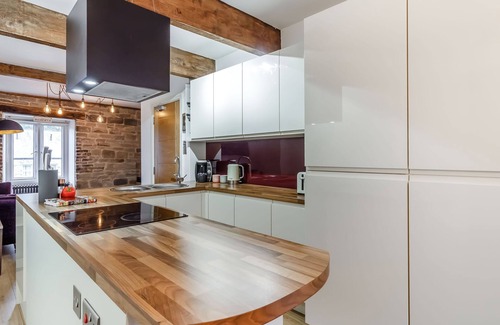 Holmfirth Cottage | UP-TOP COTTAGE, character holiday cottage in Holmfirth