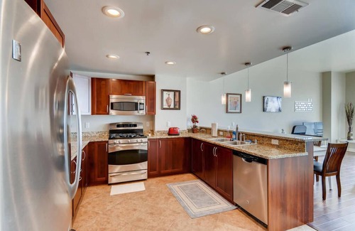 Downtown Las Vegas Condo | upbeat high-energy surroundings