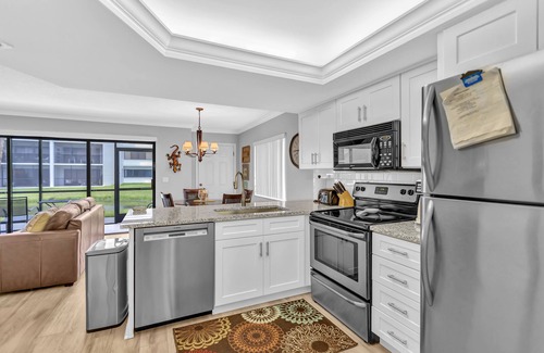 Jupiter Condo | Updated 2 Bedroom Condo in Jupiter Beach Ocean Racquet with Short walk to Beach