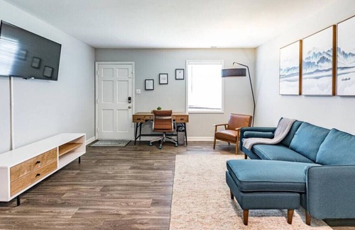 Southeast Raleigh House | Updated 2BR Condo Minutes from Raleigh w/Comm Pool, Playground, Dog Park, More!