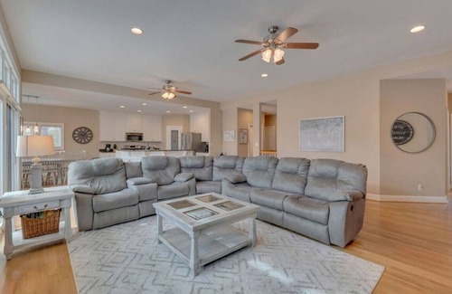 Afton House | Updated! 5Br Home/Wineries/Breweries/Hiking