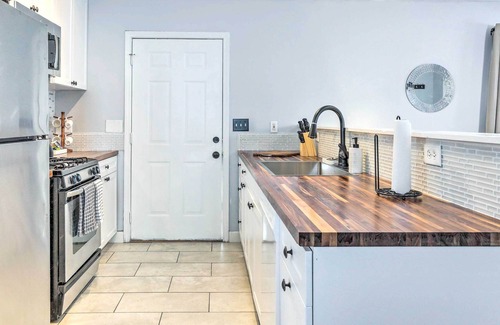 Pittsburgh House | Updated ATL Home < 2 Mi to Dtwn & Stadium!