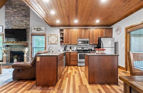 Chickamauga Lake House | Updated Cabin - Hiwassee Highlife
