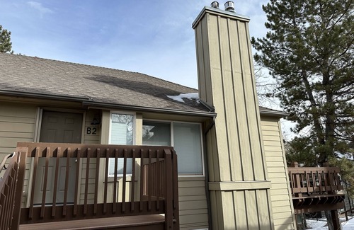 Park City Condo | Updated Canyons condo steps from Cabriolet lift - full kitchen, washer/dryer