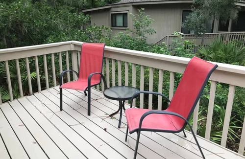 Night Heron House | Updated Coastal Bungalow in Night Heron – Walk to the Beach, Pet-Friendly