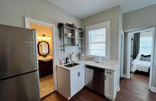 Tampa Apartment | Updated Condo in Heart of Tampa 2