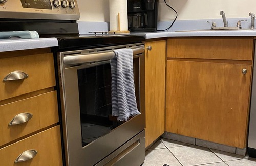 Historic Kailua Village Condo | Updated condo with air conditioning in the heart of downtown Kona.