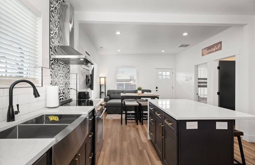 Spokane House | Updated Family Friendly Hillyard Gem NEW HOT TUB!