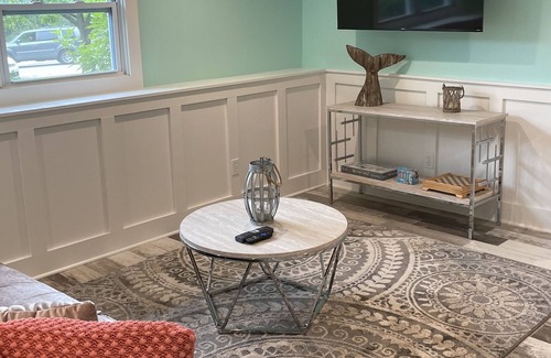 Haversham House | Updated family house in a quaint neighborhood (peloton)