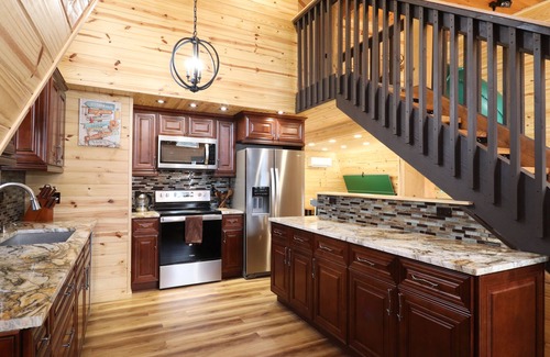 Newland Cabin | Updated for Comfort, Built for Bliss. Elk Cabin is the One You Dont Want to Miss