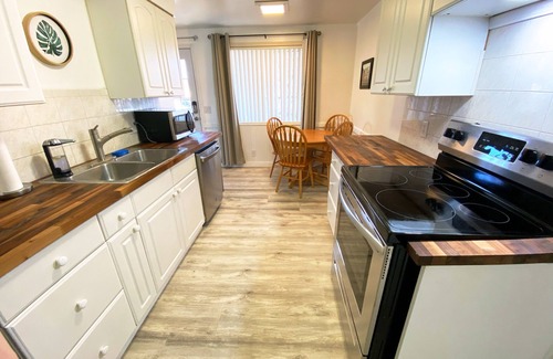 Spokane House | Updated Gonzaga duplex near downtown Spokane