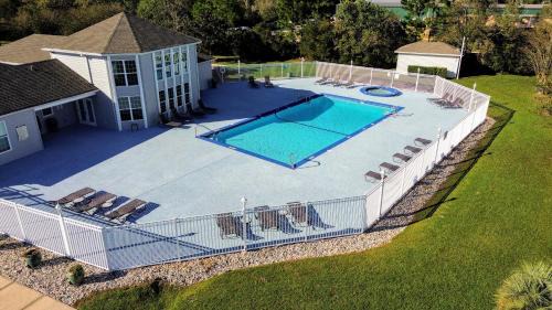 Gulf Shores House | Updated, Ground Floor Unit w/Pool & Gym, Sleeps 6