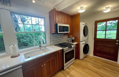 Southold House | Updated Historic shingle-style 1902 4-bedroom Beach House on Southold Bay!