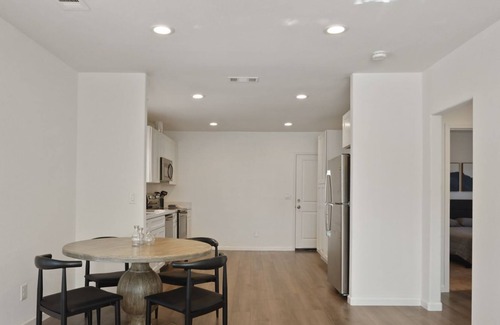 Modesto House | Updated home near Hospitals in Modesto Ca. Close to HWY 99