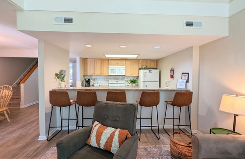 Ocean Ridge House | Updated Lagoon View TH, 3 BR, 2.5 BA, Sleeps 8-Amenities Pass Included-Golf Cart
