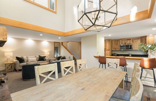Stratton Mountain House | Updated Mountain Chalet with shuttle to Stratton
