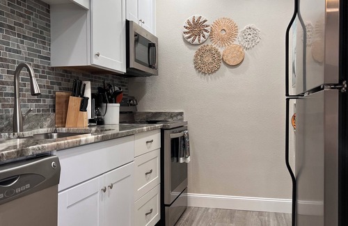 Madeira Beach Condo | UPDATED ONE BEDROOM, WATERFRONT CONDO IN THE FABULOUS MADEIRA BEACH YACHT CLUB
