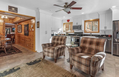 Sugarloaf House | Updated pet-friendly home with fenced yard, deck, near attractions and more!