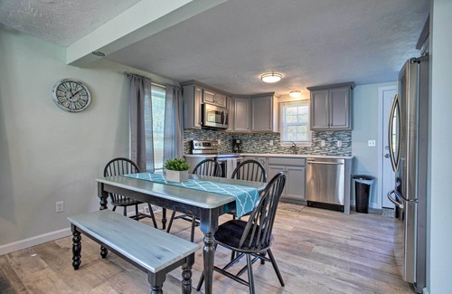 Plymouth House | Updated Plymouth Home < 2 Miles to Waterfront!