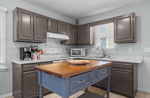 Emerald Isle Condo | UPDATED Sea-renity EAST near boat ramp