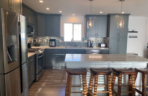 Spokane Valley House | Updated Spacious Home and Hot Tub