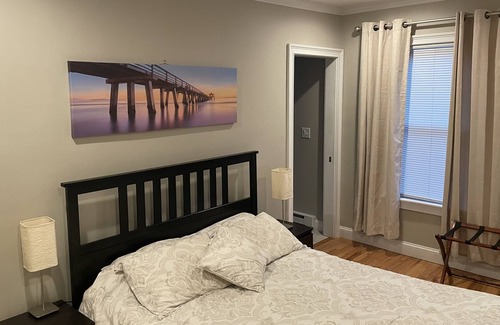 West End Apartment | Updated stylish 1 BR in West End