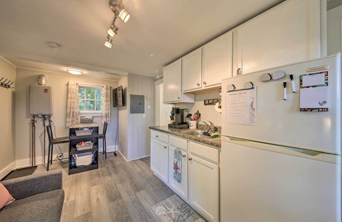 Edgecomb Cottage | Updated Tiny House: Walk to Wiscasset Village