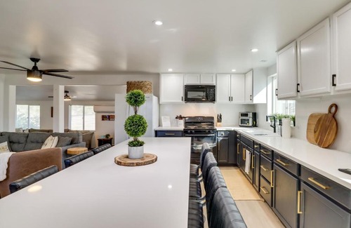 Topock House | Updated Topock Home with Deck and Fire Pit!