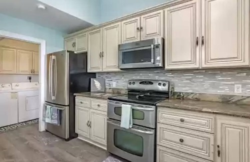 Slidell House | Updated waterfront Townhome- fish/shrimp/boating