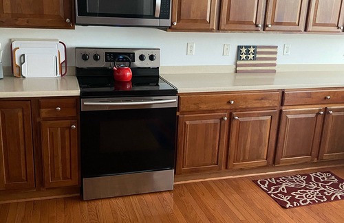 Wedgefield Villa | Updated with everything you need for family fun time, just minutes to beach!