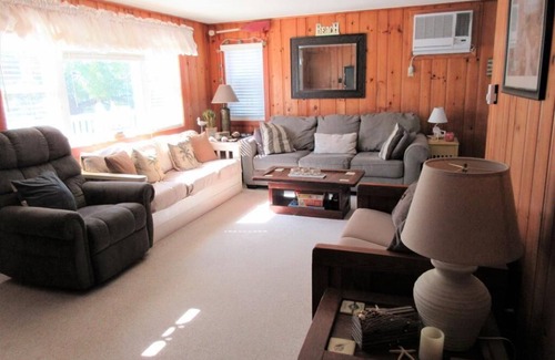 Harvey Cedars Apartment | Upgraded 2nd floor duplex in the heart of Harvey Cedars close to the bay beach.