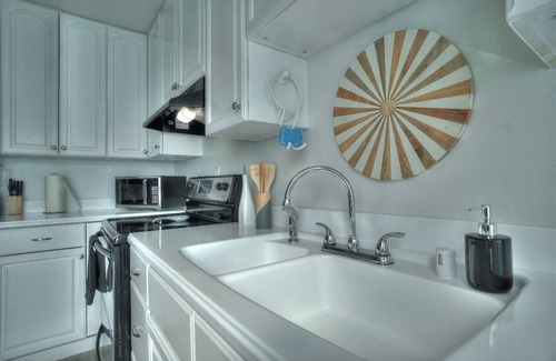 Chula Vista House | *Upgraded 3 Bedroom Condo w/Fireplace A/C & BBQ