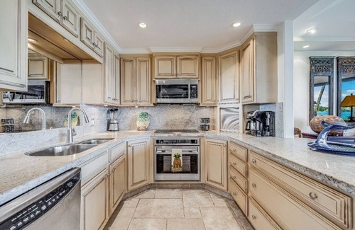 Wailea Condo | Upgraded Escape with Sweeping Ocean Views - Makena Surf Resort #F-108
