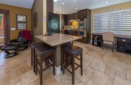 Thousand Oaks House | Upgraded single story home - prime location! Approx 30 miles of Malibu, LA & SB!