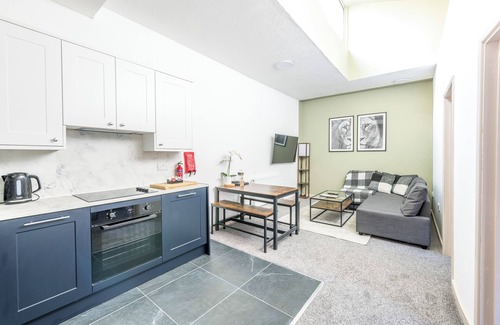 Saint Paul's Apartment | Upnor House-Prescott Apartments
