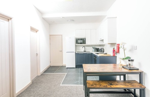 Saint Paul's Apartment | Upnor House-Prescott Apartments