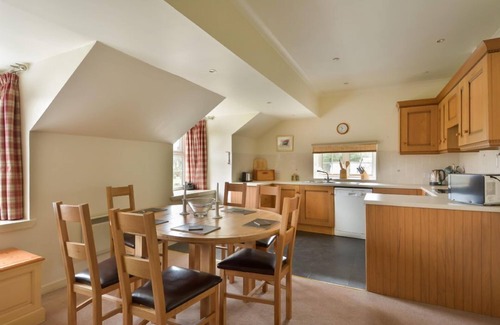 Slate Islands Cottage | Upper Cooperage - a semi-detached apartment that sleeps up to 6 guests