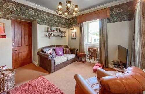 Gatehouse-of-Fleet House | Upper Double Lodge