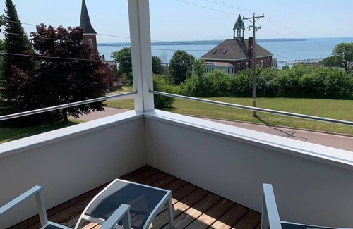 Bayfield Apartment | Upper Flat @ Steeple Hill Flats, Bayfield