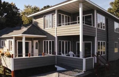 Bayfield Apartment | Upper Flat @ Steeple Hill Flats, Bayfield
