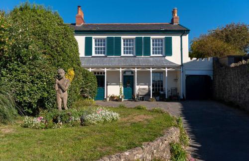Instow House | Upper Instow Beach Cottage