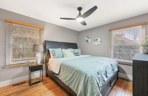 Lake Junaluska House | Upper Lakeshore Living
