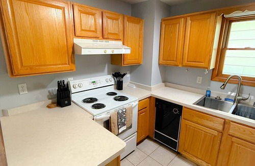 Alma Apartment | Upper level apartment along the Mississippi