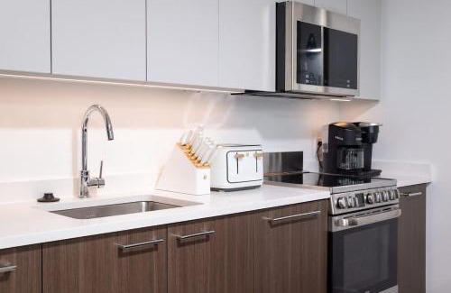 Central Square Apartment | Upscale 1BR MIT Harvard WiFi Gym W D Parking