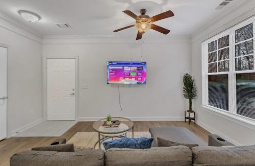 Southwest Raleigh Apartment | Upscale 1BR Suite Mins to Downtown Raleigh!