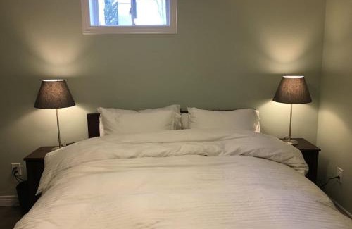 Highland Apartment | Upscale 2-Bedroom Basement Apartment